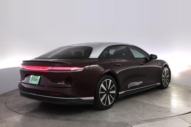 2022 Lucid Air — photo 2 of 23