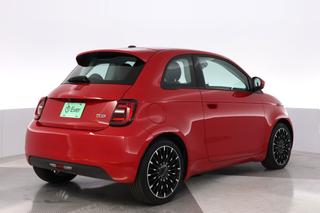 2024 Fiat 500e — photo 2 of 25