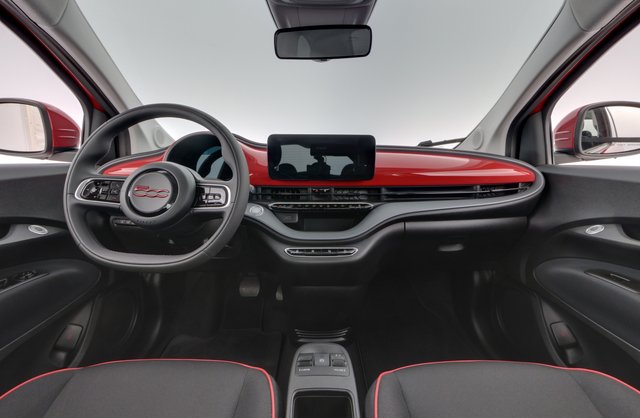 2024 Fiat 500e — photo 21 of 25