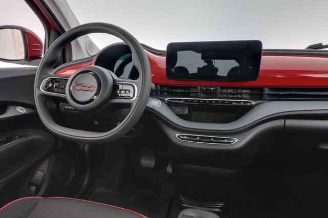 2024 Fiat 500e — photo 20 of 25