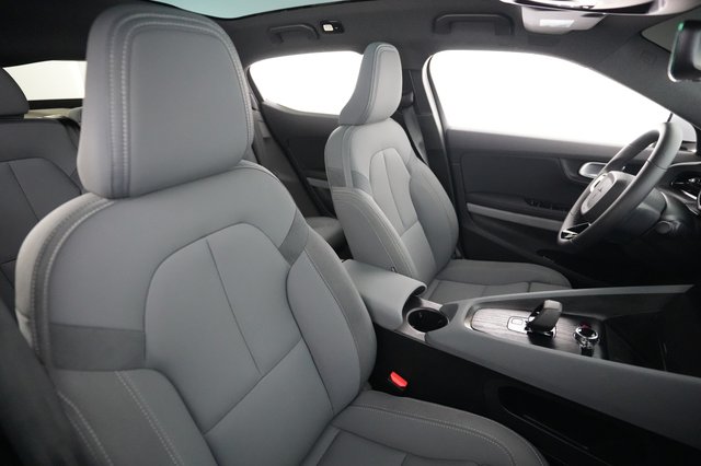 2024 Polestar 2 — photo 18 of 22