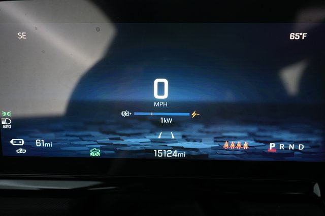 2024 Chevrolet Silverado EV — photo 5 of 15