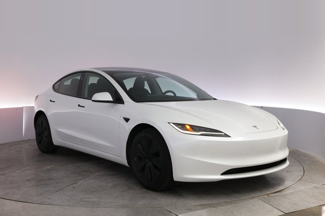 2024 Tesla Model 3 — photo 10 of 23
