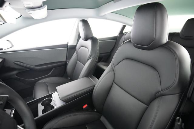 2024 Tesla Model 3 — photo 3 of 23
