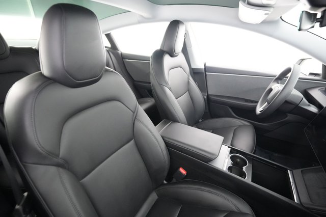 2024 Tesla Model 3 — photo 18 of 23