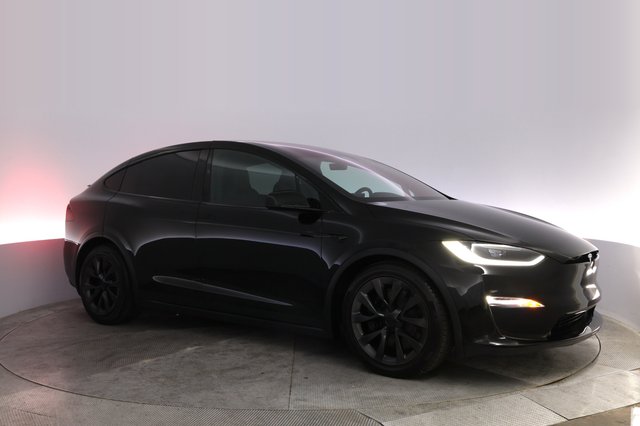 2024 Tesla Model X — photo 11 of 23