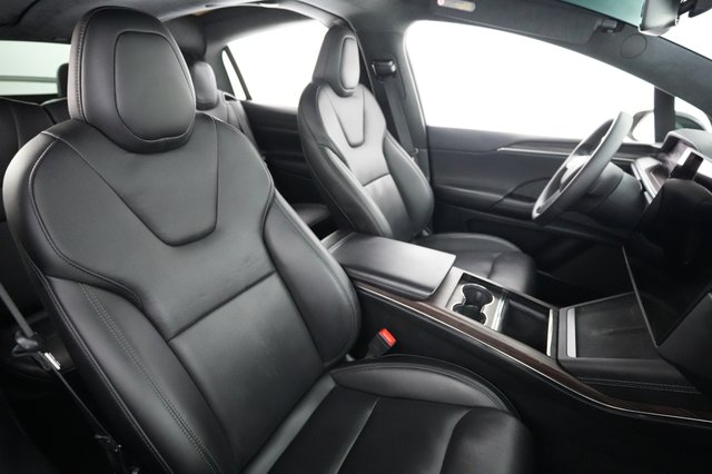 2024 Tesla Model X — photo 18 of 23