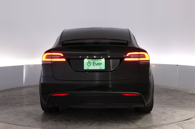 2024 Tesla Model X — photo 12 of 23
