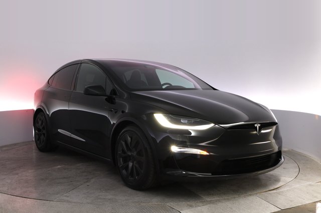 2024 Tesla Model X — photo 10 of 23