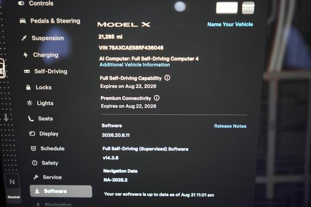 2024 Tesla Model X — photo 5 of 23