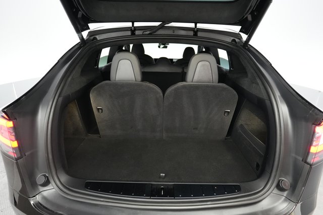 2024 Tesla Model X — photo 6 of 23