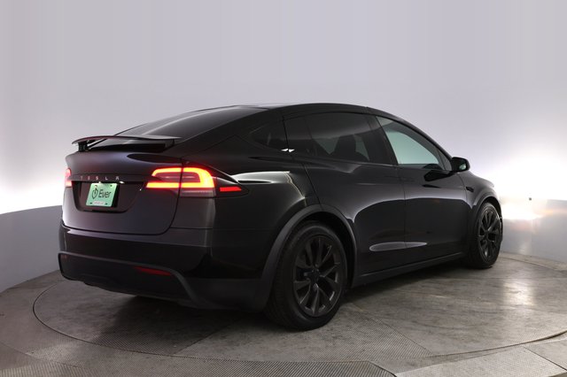 2024 Tesla Model X — photo 2 of 23