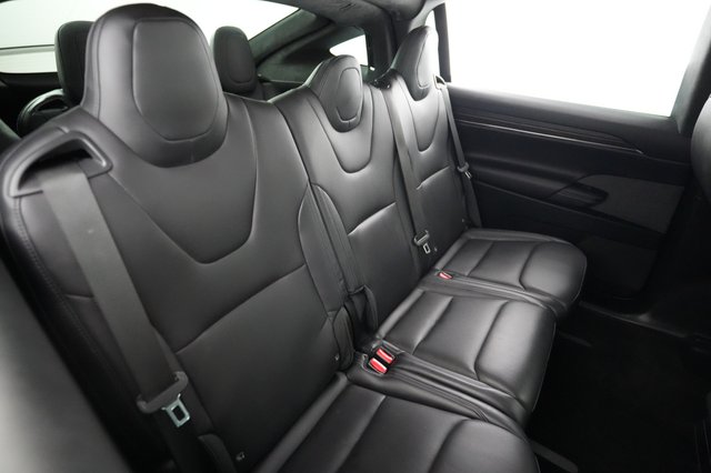 2024 Tesla Model X — photo 4 of 23