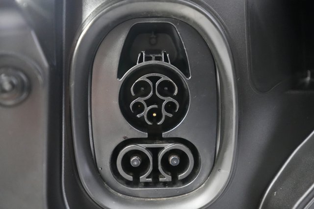 2025 Volkswagen ID.Buzz — photo 8 of 24