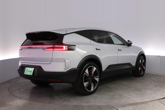 2025 Polestar 3 — photo 2 of 24
