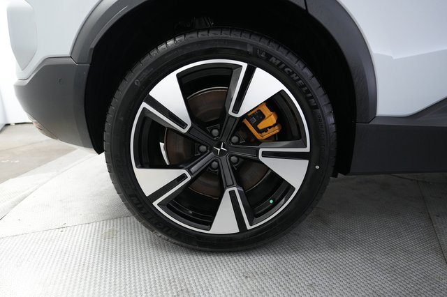2025 Polestar 3 — photo 17 of 24