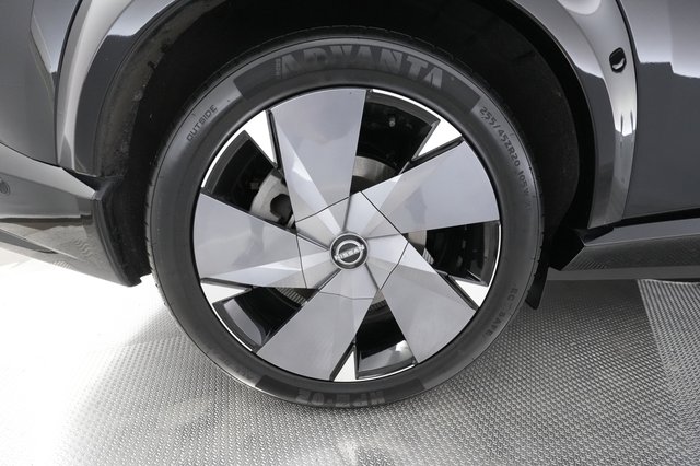 2023 Nissan Ariya — photo 17 of 28
