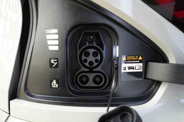 2024 Kia EV6 — photo 8 of 24