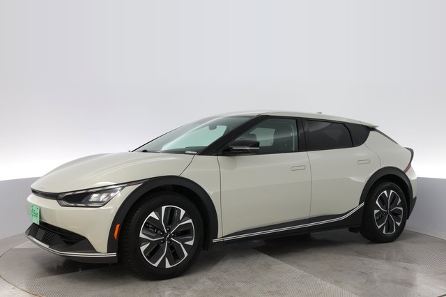 2024 Kia EV6 — photo 14 of 24