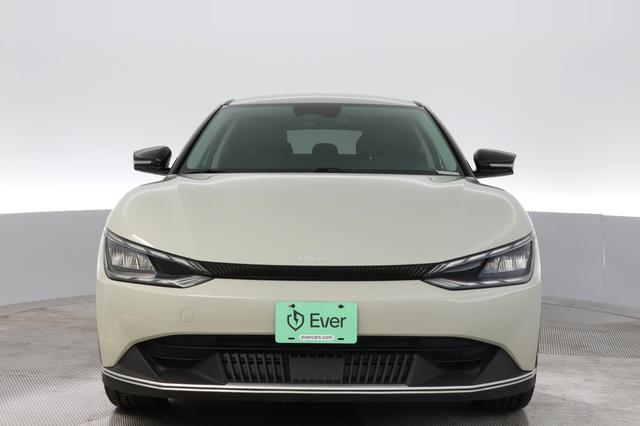 2024 Kia EV6 — photo 9 of 24