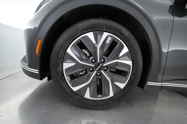 2024 Kia EV6 — photo 15 of 24
