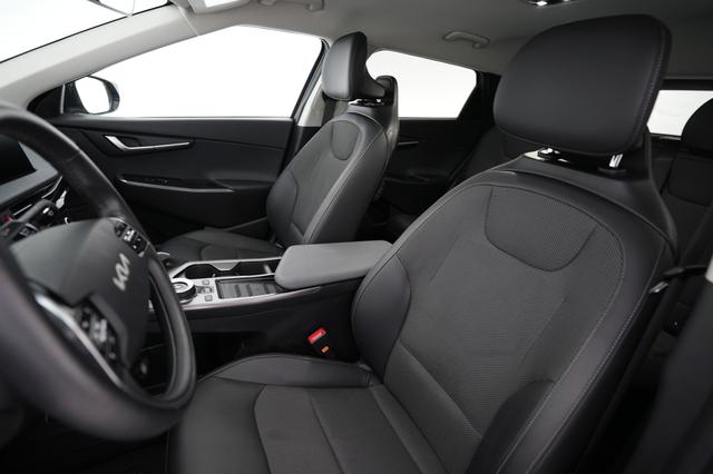 2024 Kia EV6 — photo 3 of 24