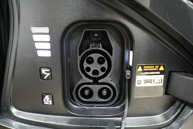 2024 Kia EV6 — photo 8 of 24