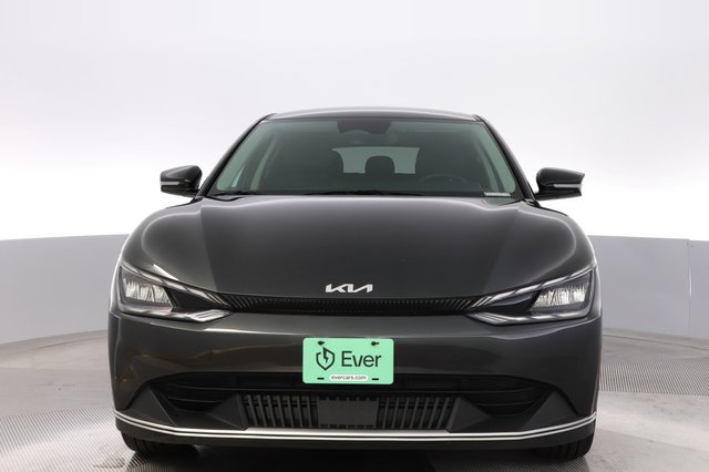 2024 Kia EV6 — photo 9 of 24