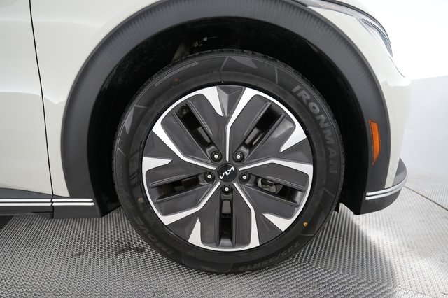 2024 Kia EV6 — photo 15 of 24