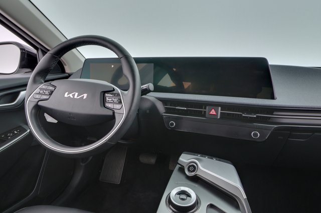 2024 Kia EV6 — photo 20 of 24