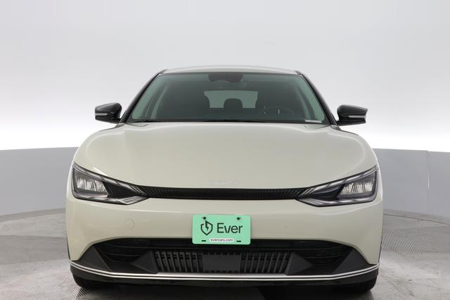2024 Kia EV6 — photo 9 of 24