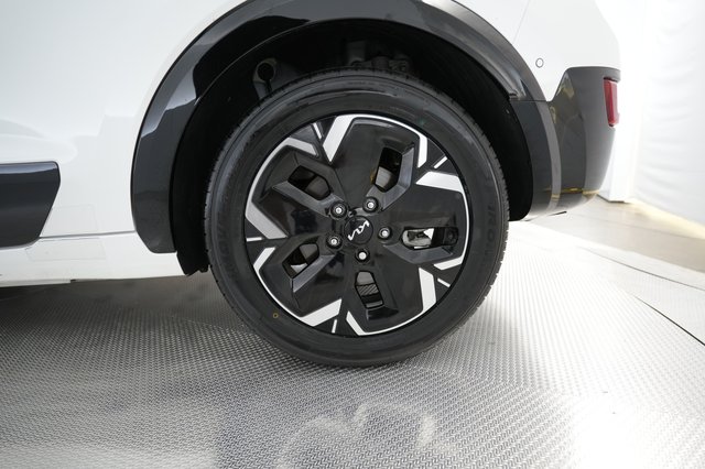 2024 Kia Niro EV — photo 7 of 24