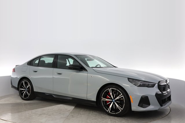 2024 BMW i5 — photo 11 of 23