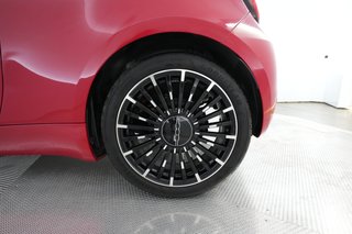 2024 Fiat 500e — photo 7 of 26