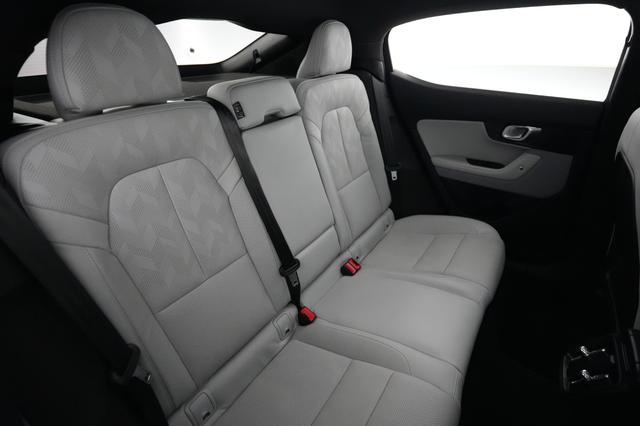 2024 Polestar 2 — photo 4 of 24
