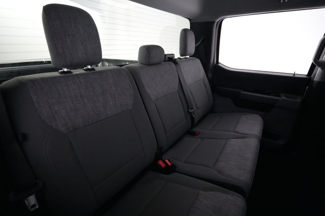 2023 Ford F-150 Lightning — photo 4 of 17