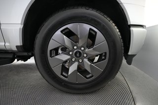 2023 Ford F-150 Lightning — photo 10 of 21