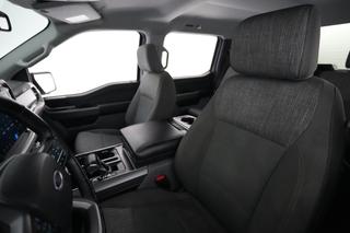 2023 Ford F-150 Lightning — photo 3 of 21