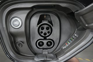 2022 Audi RS e-tron GT — photo 8 of 27