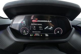 2022 Audi RS e-tron GT — photo 5 of 27