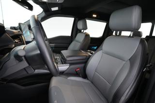 2023 Ford F-150 Lightning — photo 3 of 18
