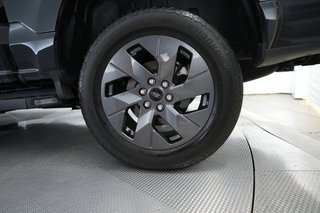 2023 Ford F-150 Lightning — photo 11 of 18