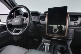 2023 Ford F-150 Lightning — photo 14 of 18