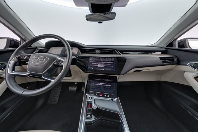 2024 Audi Q8 e-tron — photo 21 of 24