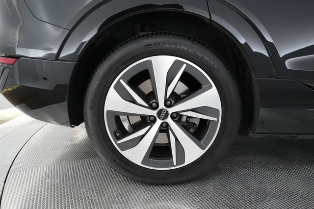 2024 Audi Q8 e-tron — photo 15 of 24