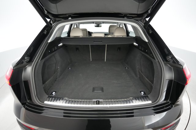 2024 Audi Q8 e-tron — photo 6 of 24