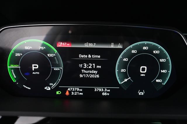2024 Audi Q8 e-tron — photo 5 of 26