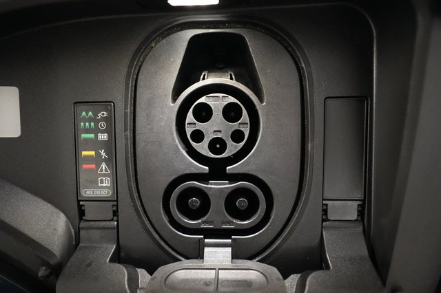 2024 Audi Q8 e-tron — photo 8 of 26