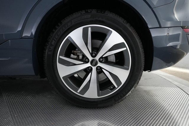 2024 Audi Q8 e-tron — photo 7 of 26