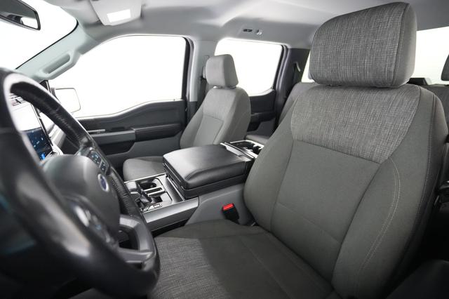 2023 Ford F-150 Lightning — photo 3 of 23